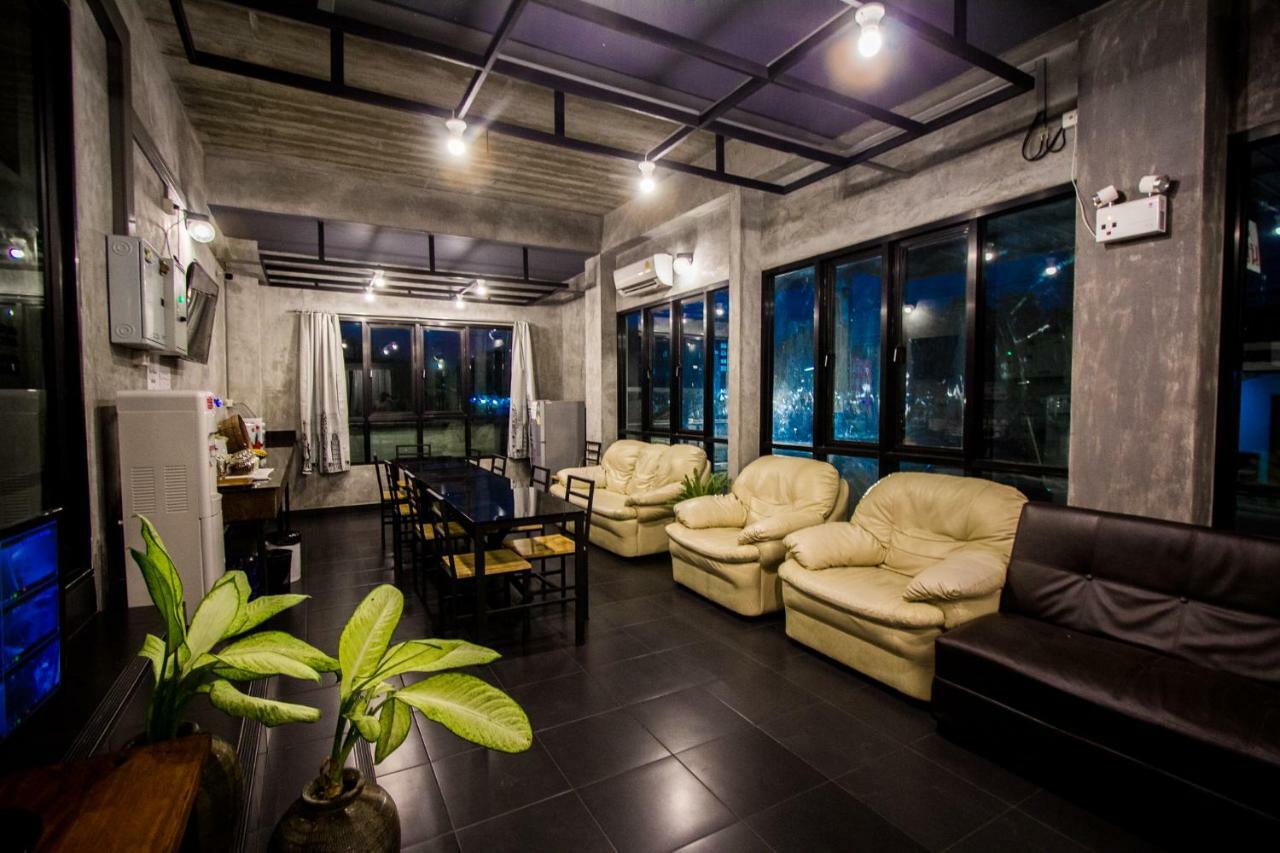 The Sky Loft Hotel Pathum Thani
