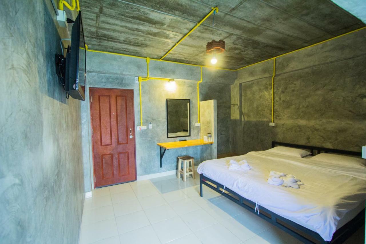 The Sky Loft 3*